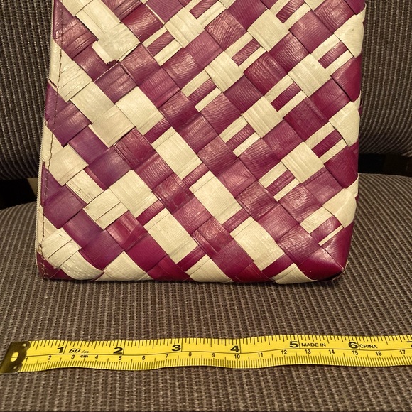 Authentic handwoven straw weave clutch purse - Picture 5 of 6